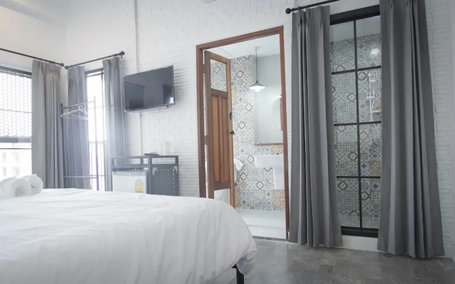 V1 Room Hotel