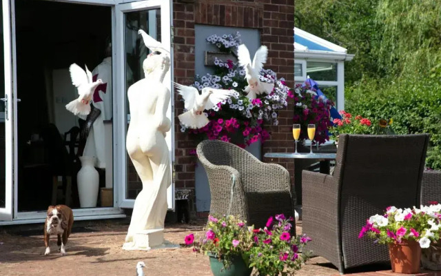 Dorset Arms Hotel