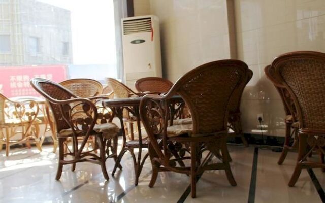 Yimin Business Hotel