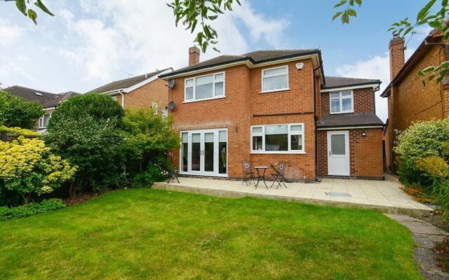 Wollaton House - Fabulous 5 bed house Nottingham