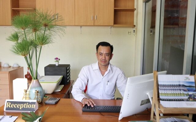Chiangrai Lake Hill Resort