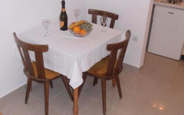 Apartment Villa Bešker