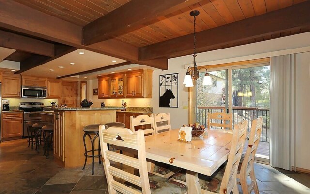 Bear Tree Hideaway 1510 by RedAwning