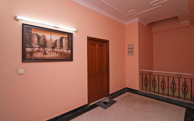 OYO 38025 Hotel The Rock Residency