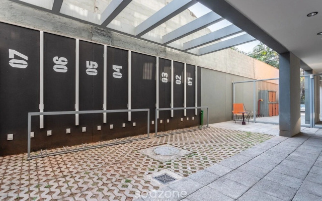 Studio 300m From the Indianopolis Metro Ois1003