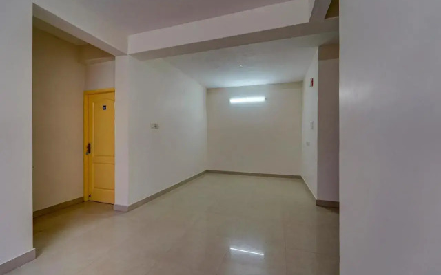 OYO Flagship 805216 Senthamizh Residency