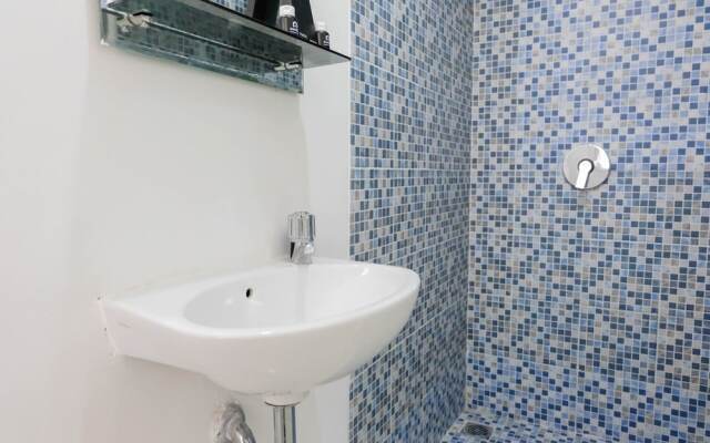 Studio Apartment with Twin Bed at Aeropolis Residence
