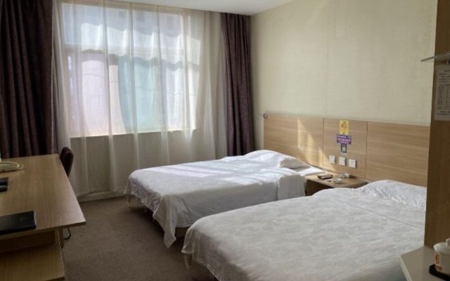 Super 8 Baiyin Jingtai Square Branch – Guest Rooms – Baiyin