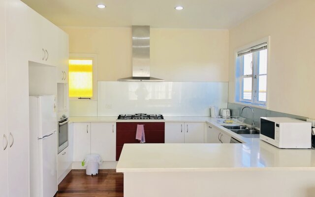 Arent Serviced House Mt Albert