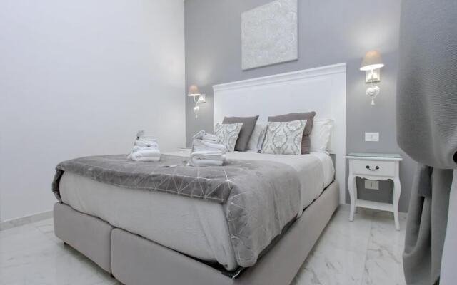 Roman Holiday Colosseo