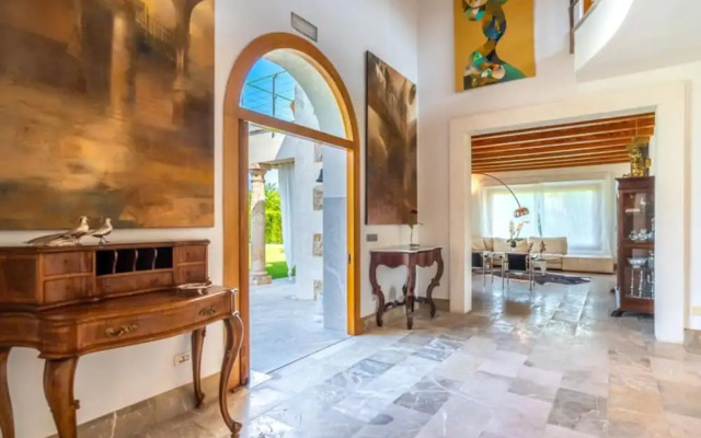 Villa in Mallorca With Event Space & Chill Out