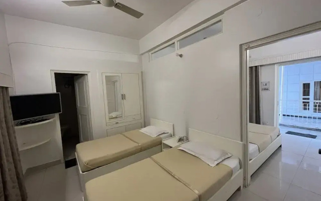 OYO 25061 Gautam Residency Chamba