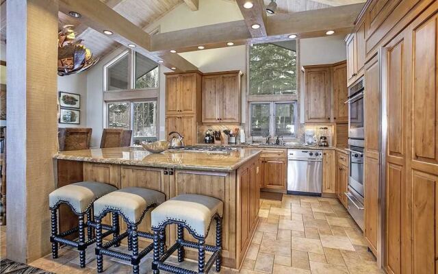 Remington Retreat - 6 Bedrooms Home