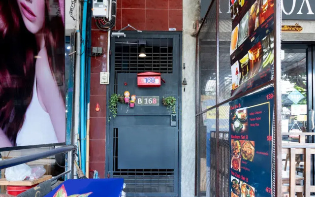 B168 Bed And More Hostel