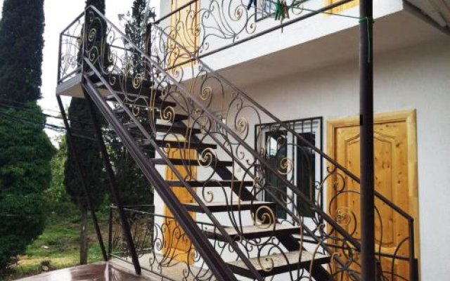 Milana Guest House