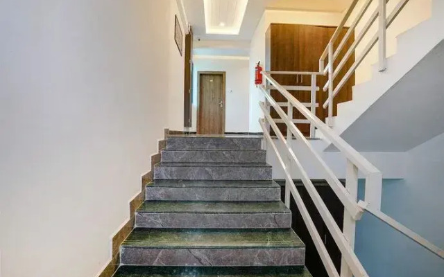 Fabhotel Grand Residency