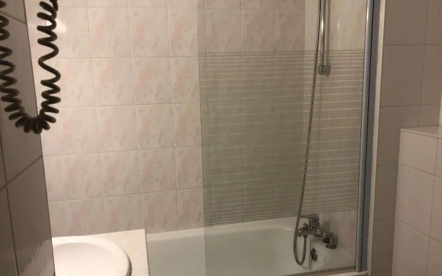 Kyriad Mulhouse Nord Illzach