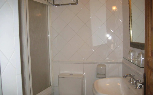 Hostal Canovas