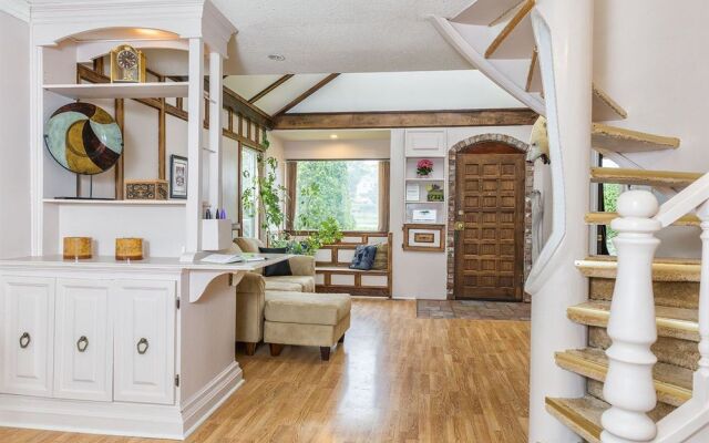 Tall Trees Bed & Breakfast