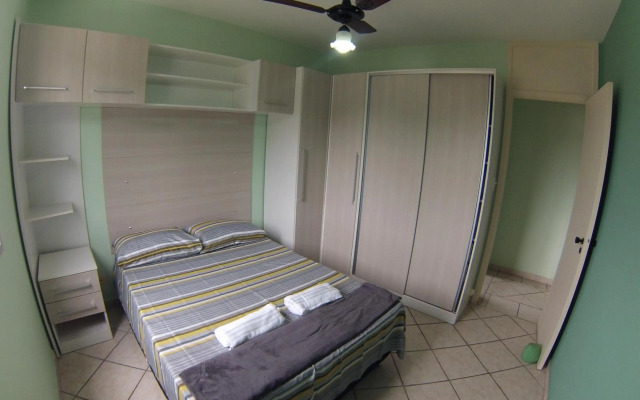 Apartamento charmoso a 50m da praia