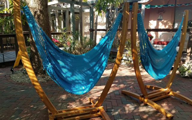 Suite Dreams Inn by the Beach