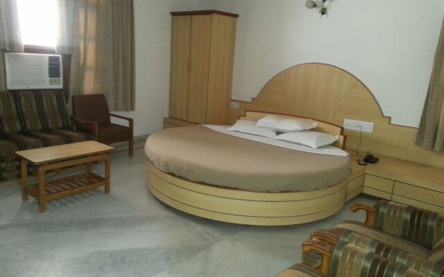 Hotel Garden View Nathdwara Pure Veg