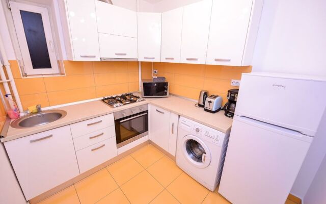 Colors Apartment - Cismigiu Gardens
