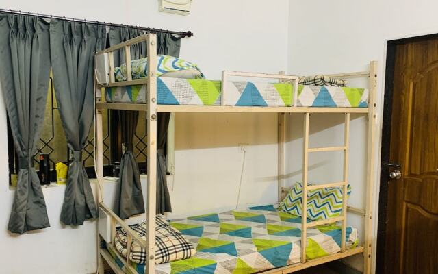 Rootsvilla Hostel Goa