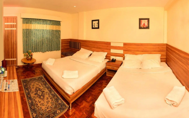 4 BHK Guest house in Conevnt Road, Kodaikanal(5D65), by GuestHouser