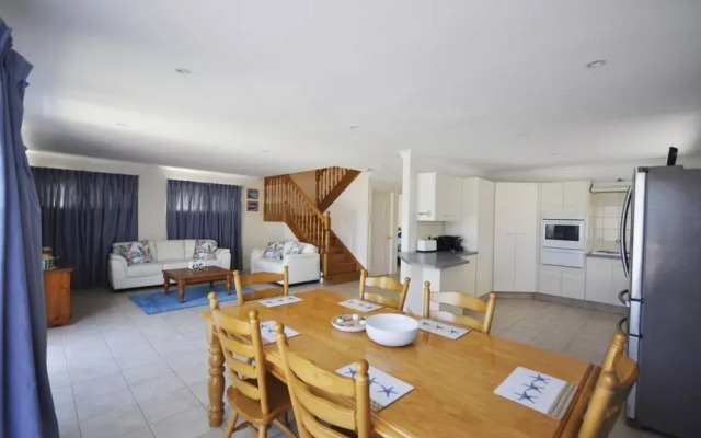 Beachside Beauty on Bribie Island