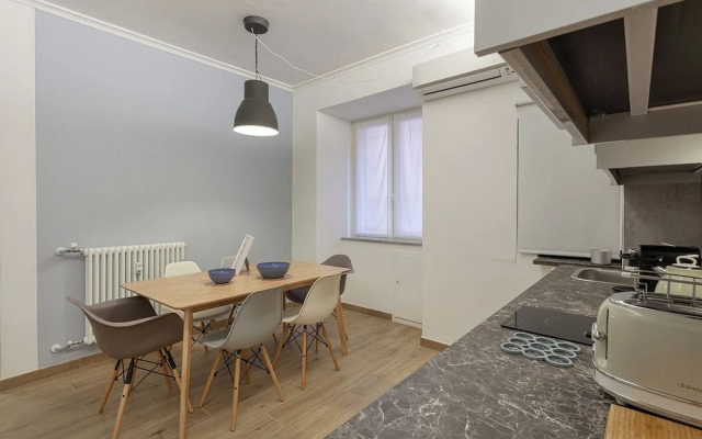 Dock 10 Apartments by Wonderful Italy