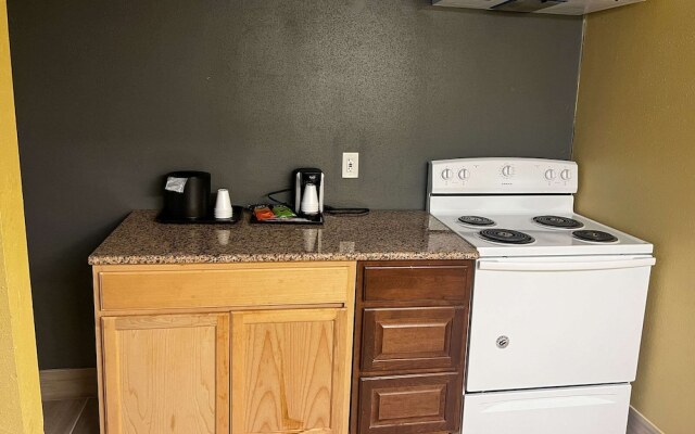 Days Inn By Wyndham Muskegon