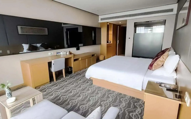 Ganlinhui Malson New Century Hotel