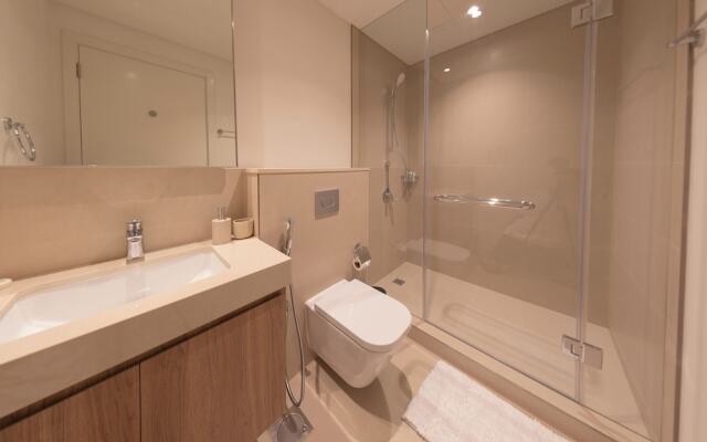 Lavish 2BR in Downtown Views Close to Dubai Mall Burj Khalifa