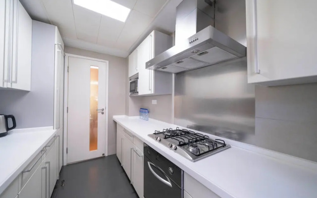 Tyms Stylish 3BR 2BA Apt Xujiahui Metro