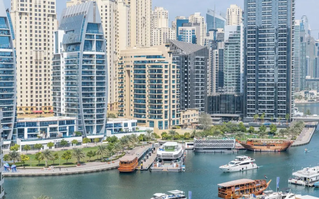 Waterfront 3BR with Marina View at DEC