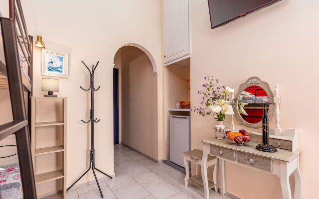 Riviera Seaside Hotel by Estia