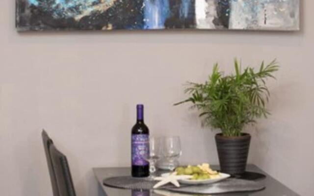Suites and Art