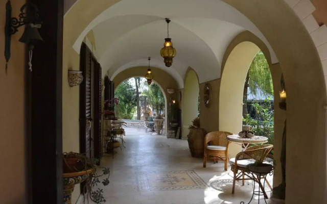 Casa Rubino - Confortevole Casa con Ampio Spazio Esterno e Piscina Privata