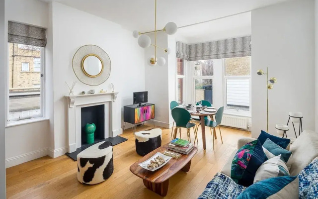 Lovely Designer 1 Bedroom Shepherd's Bush 7 min to Tube