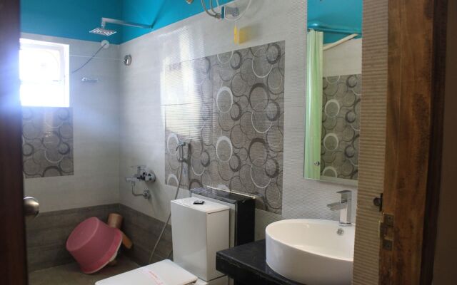 Hotel SDM Golden Tower