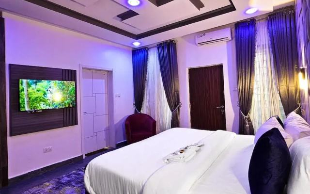 2 Bed Apartment 1 - Stylish Benin City Retreat