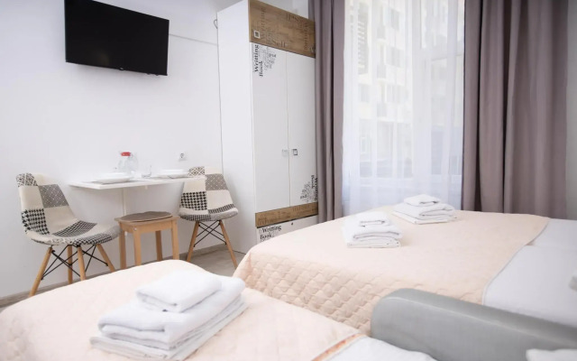 Apartments on Voskresenskaya street 14