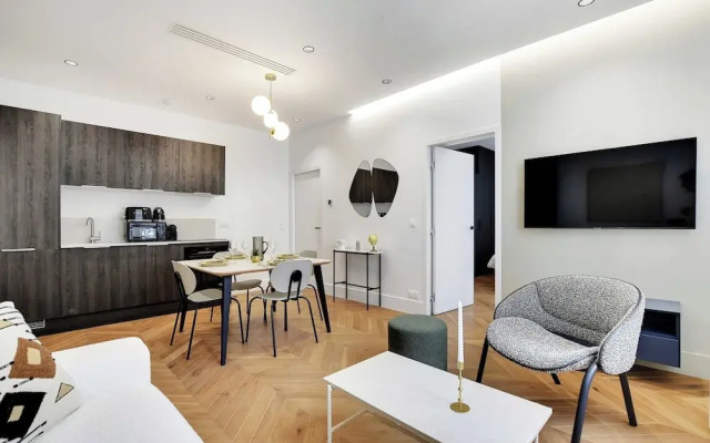 Luxury Apartment 1br/4p - Opera