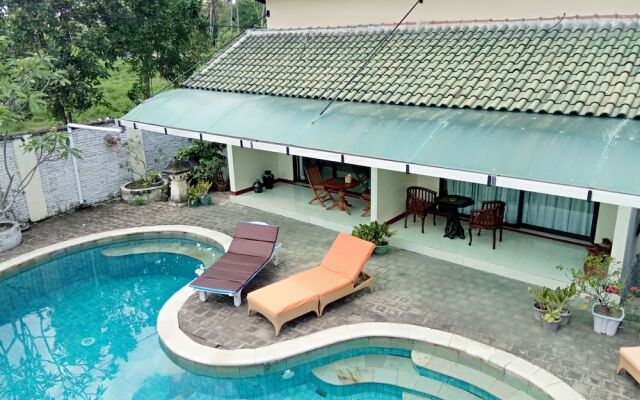 Villa Yukie Senggigi