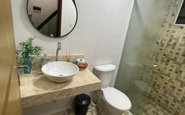 Casa em Condomínio agradável com fundo pro rio