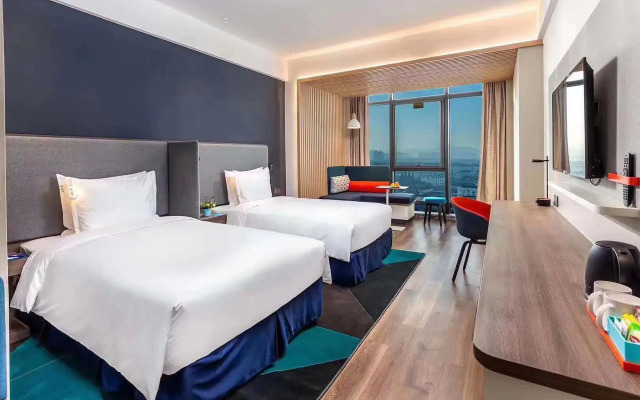 Holiday Inn Express Wuhan Optical Valley by IHG