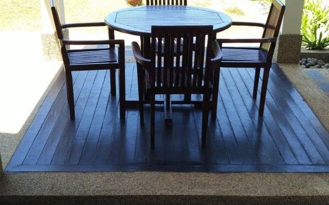 Sabah Beach Villas & Suites