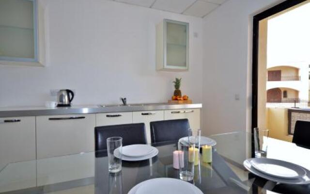 City Living Suite TK2 Rm 1