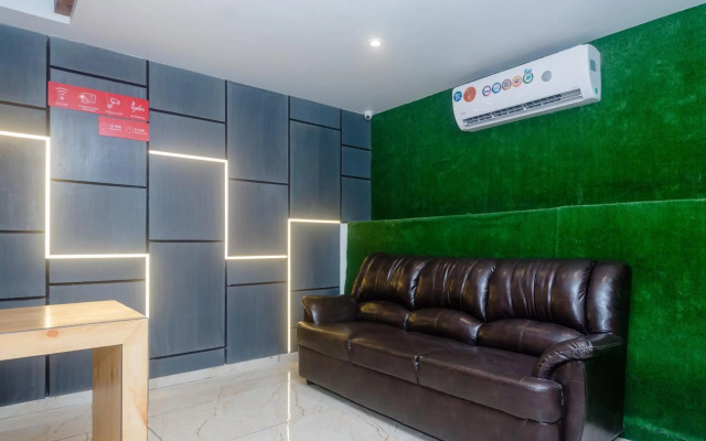 Hotel Riva International - Near Nesco Center